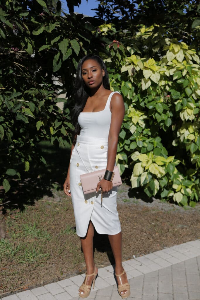 What to wear to a white party
